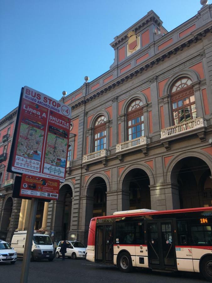B&B Arte E Musei Napoli Bagian luar foto
