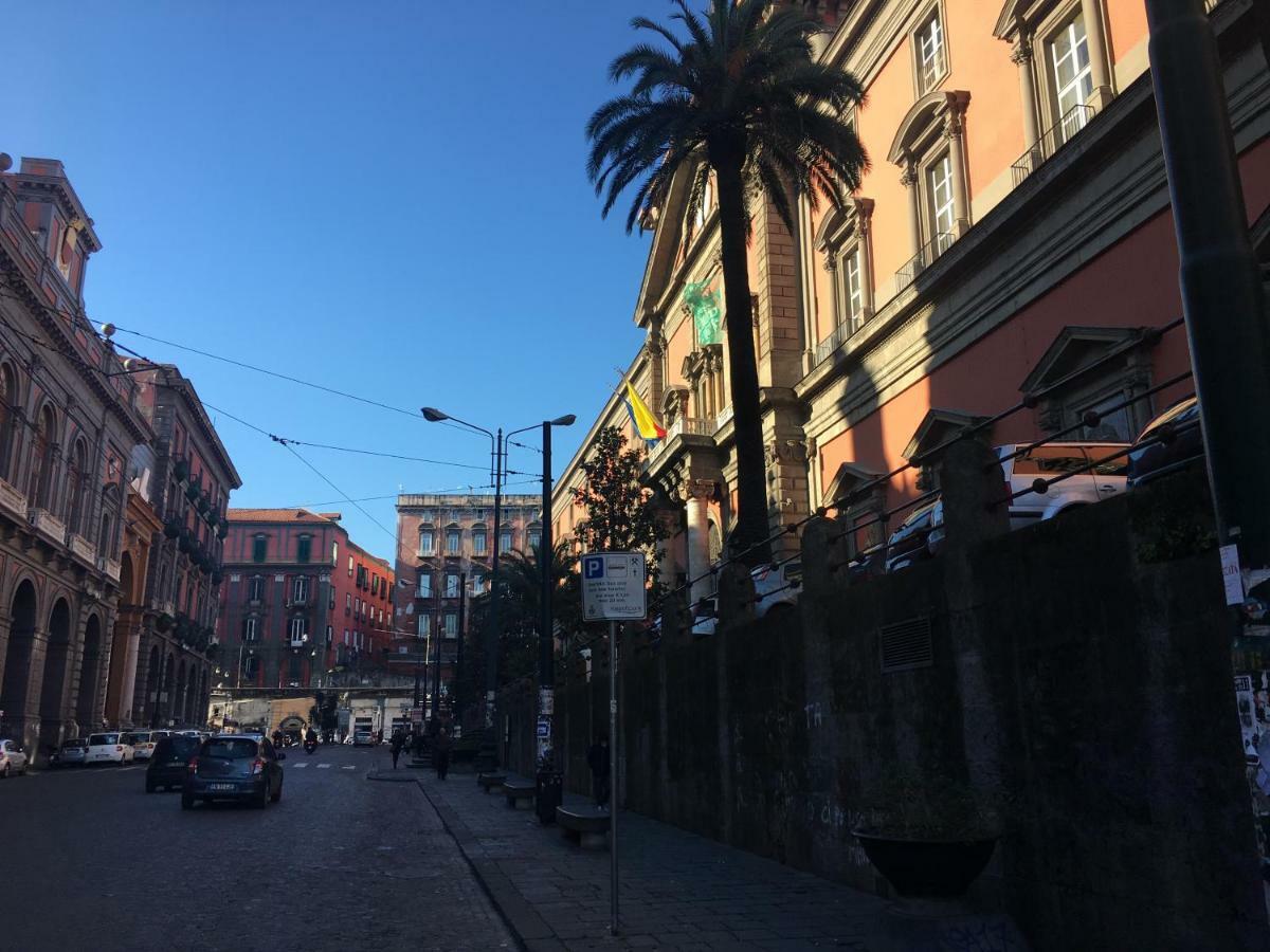 B&B Arte E Musei Napoli Bagian luar foto