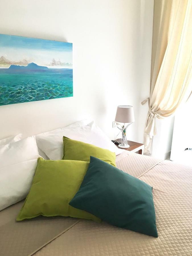 B&B Arte E Musei Napoli Bagian luar foto